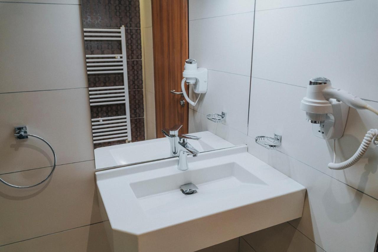 Hotel President ไบเลเฟลิกซ์ ภายนอก รูปภาพ